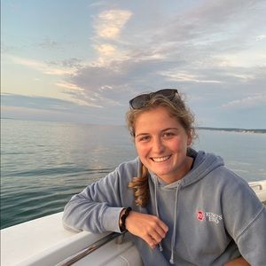 Meet your Posher, Leigh